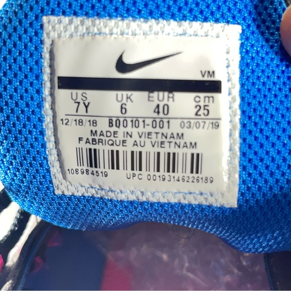 NIKE AIR MAX 270 REACT GS Hyper Pink / Vivid Purple BQ0101 001 Size 7Y - Picture 6 of 6